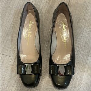 Salvatore Ferragamo BlBow flats